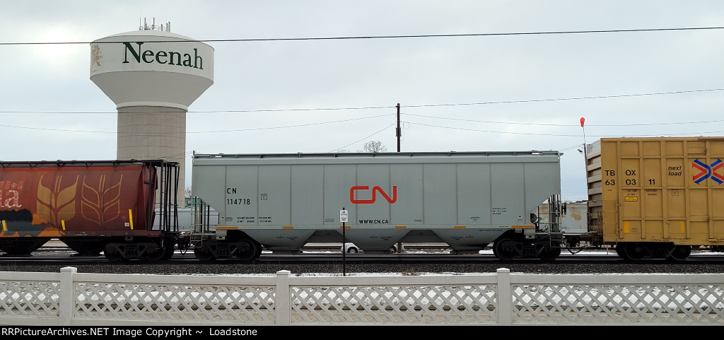 CN 114718